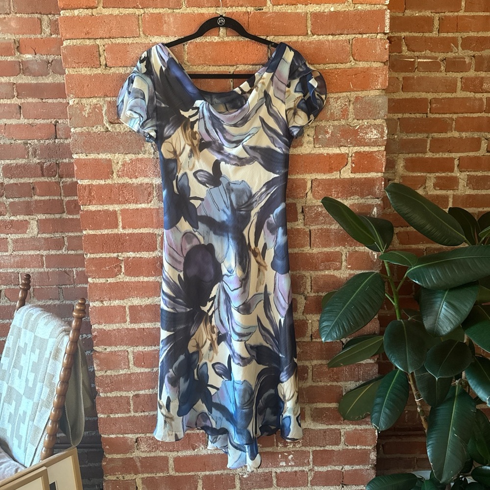 2000s whimsy blue and white floral midi dress
